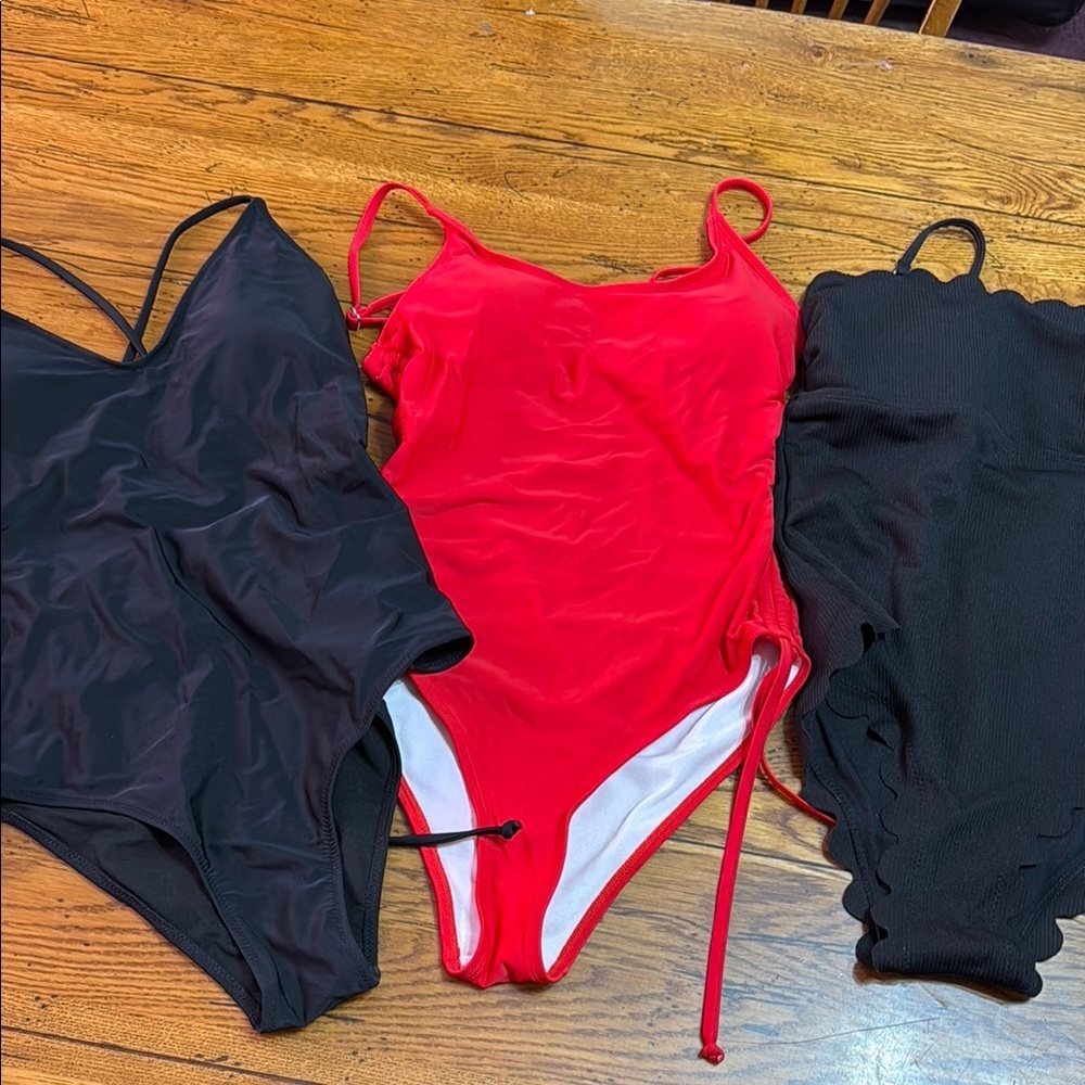 NEW Red and Black Women's Swimwear one piece Sz small/medium SW1